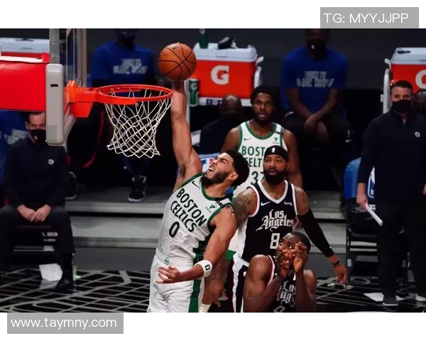 快船与凯尔特人历史交锋回顾及两队发展历程分析