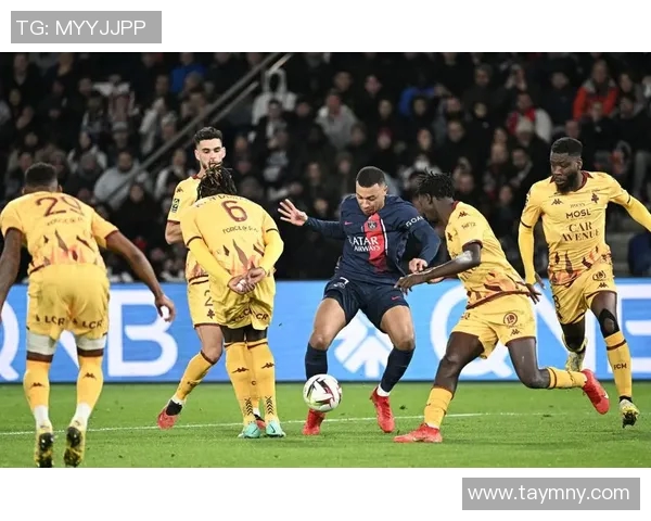 梅斯主场迎战巴黎圣日耳曼力争打破连败局面全力争胜